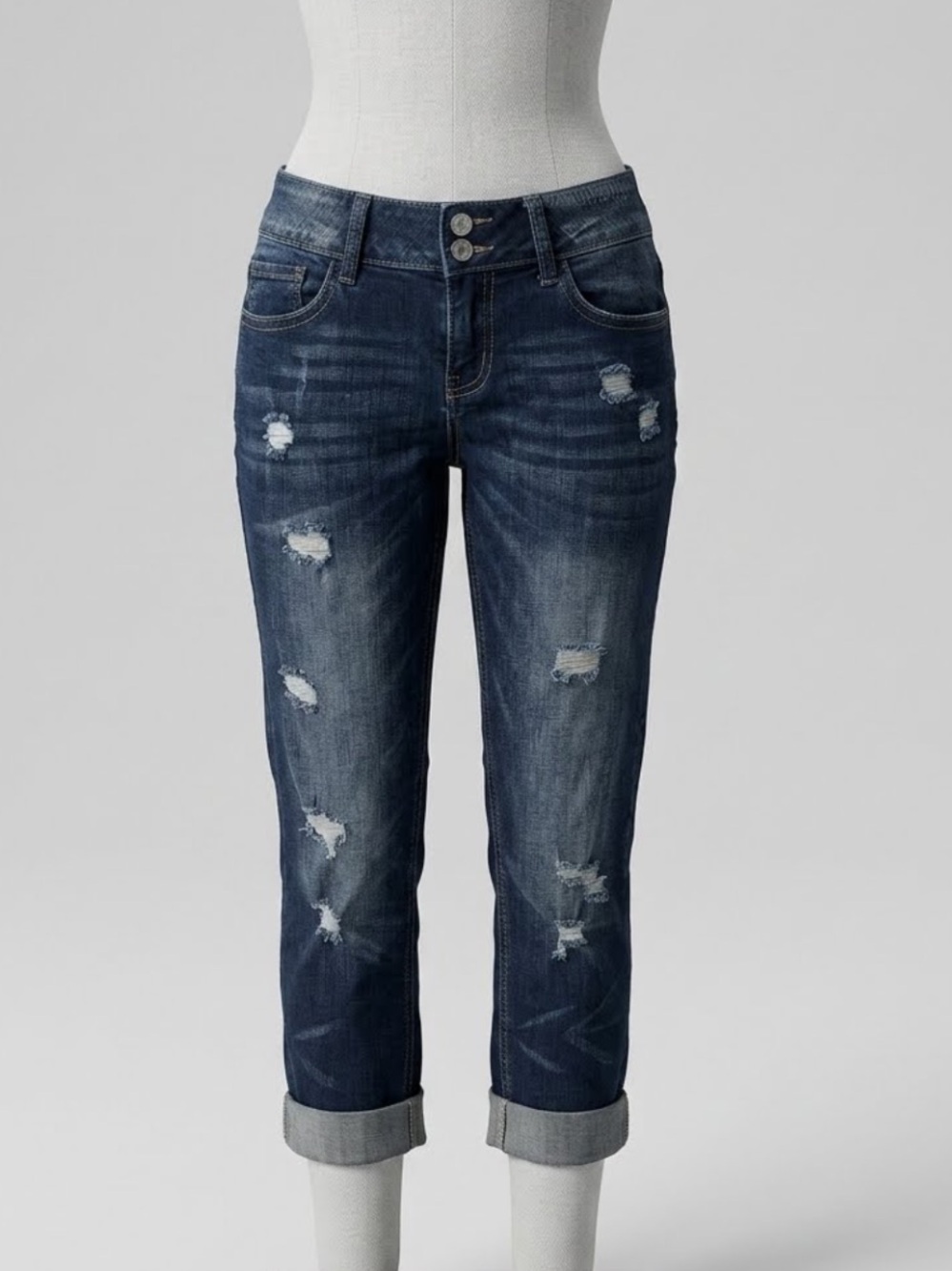 Distressed cropped jeans